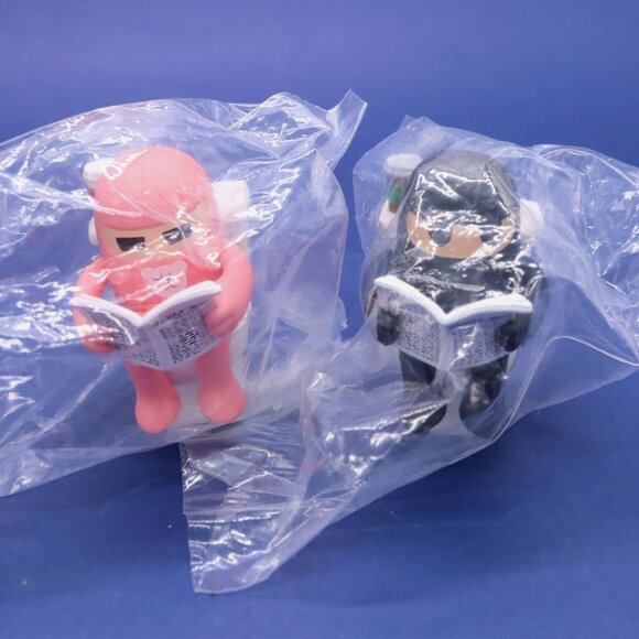 2x Paka Paka Toilet Ninja Figures by Funko - JOHN - Both Variants Pink & Black b - Picture 1 of 3